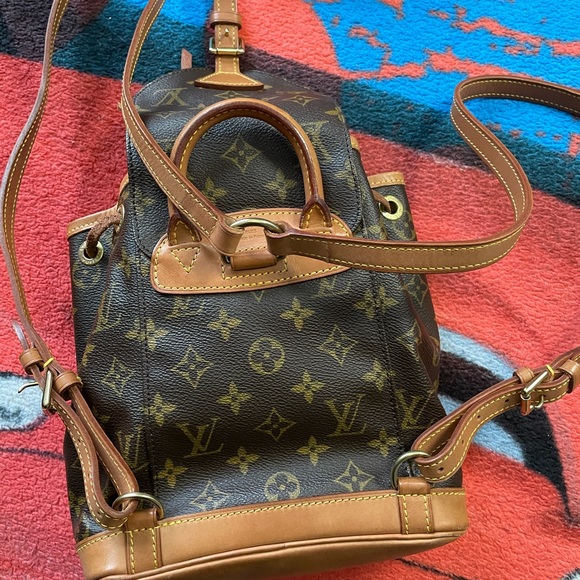 Louis vuitton mini backpack - Picture 4 of 8